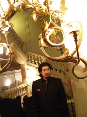 advertise/071031Kazuiro Japanese opera singer\l04-musicindustry080.jpg